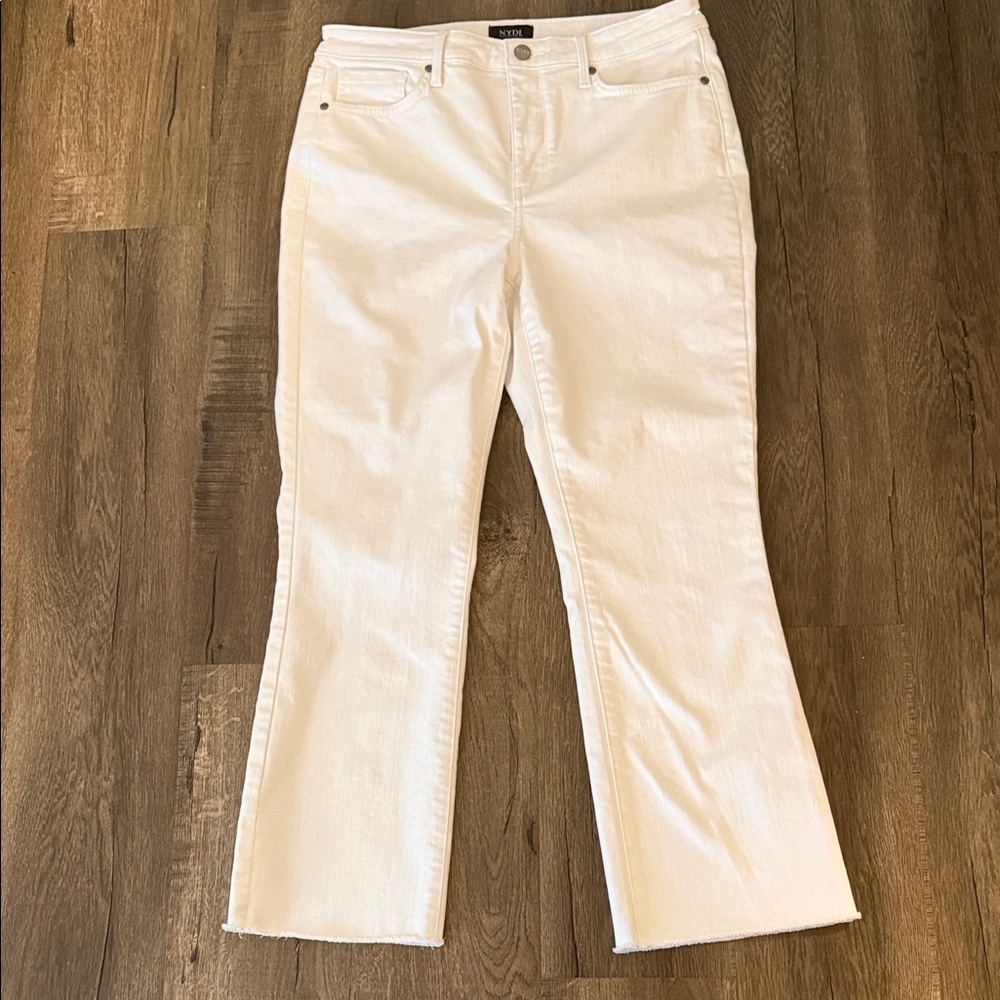 NYDJ White Flare Jeans — Clean-Everday Style